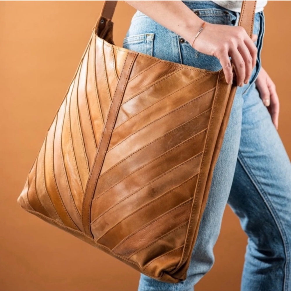 Raven & Lilly Leather Crossbody from Magnolia